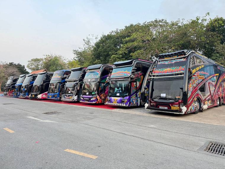 ฟลีทรถบัสสำหรับงานรับ-ส่งพนักงาน